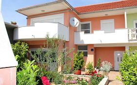 Apartment Bura